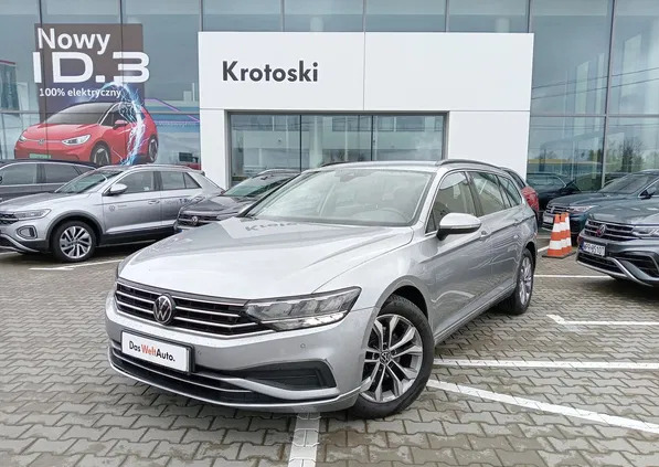 Volkswagen Passat cena 84900 przebieg: 71904, rok produkcji 2020 z Łódź małe 497